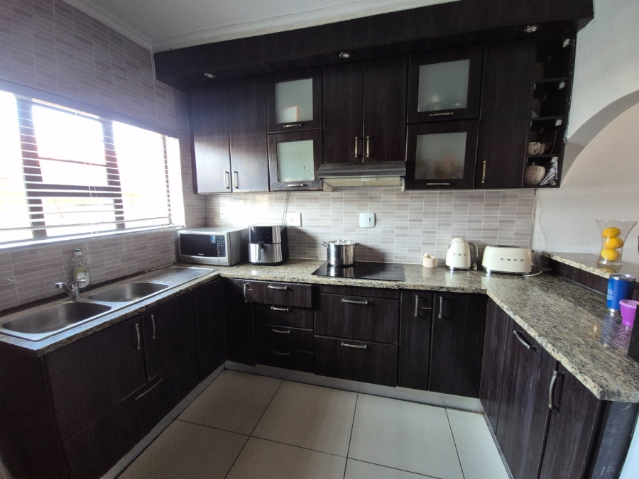 4 Bedroom Property for Sale in Kwamagxaki Eastern Cape
